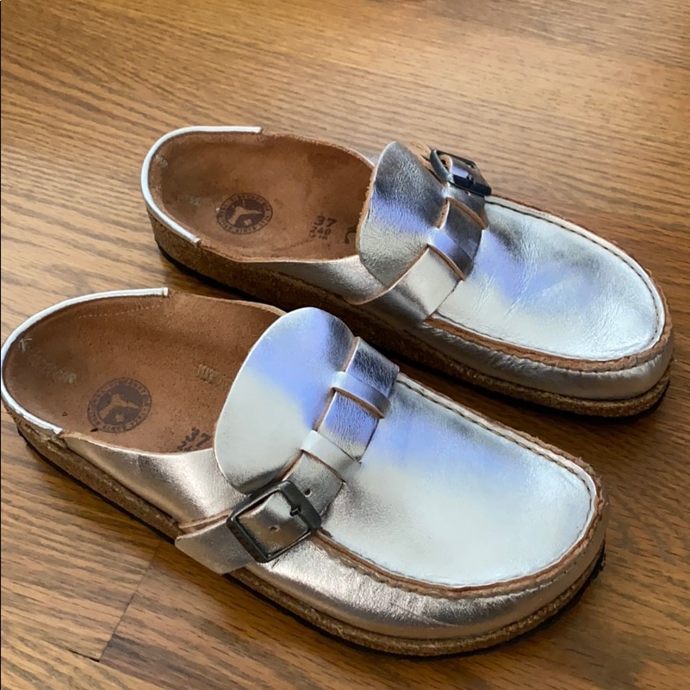 Birkenstock Buckley in Metallic Silver — Size 37